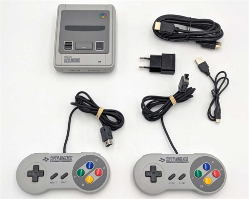 Super Nintendo Classic Mini - Konsol - SNR SEE110274735 (A Grade) (Genbrug)